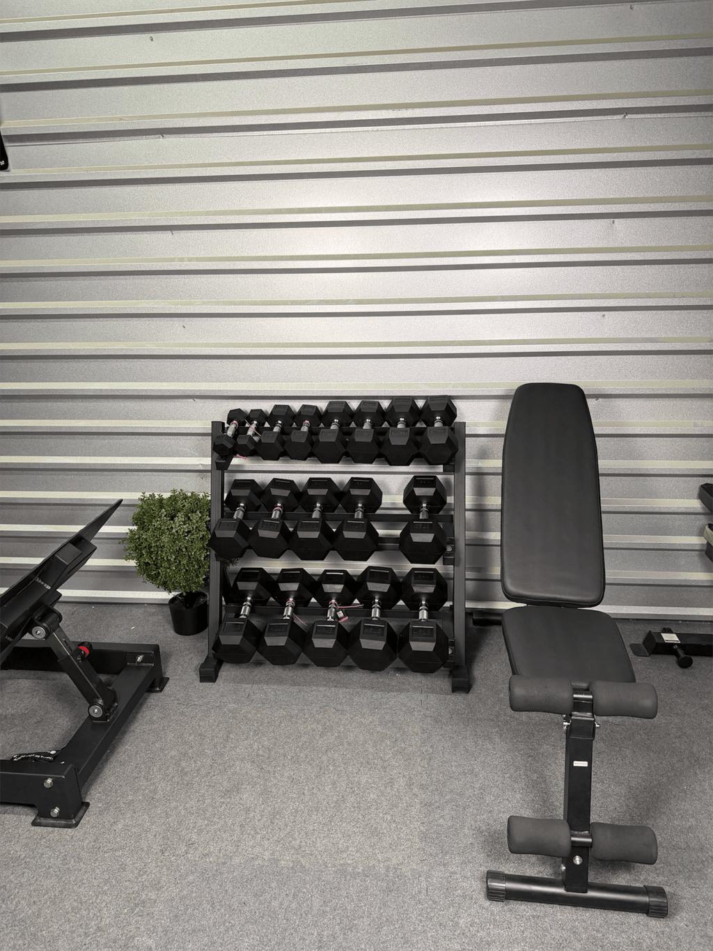 5-45lb rubber dumbbells with rack and adjustable bench Combo