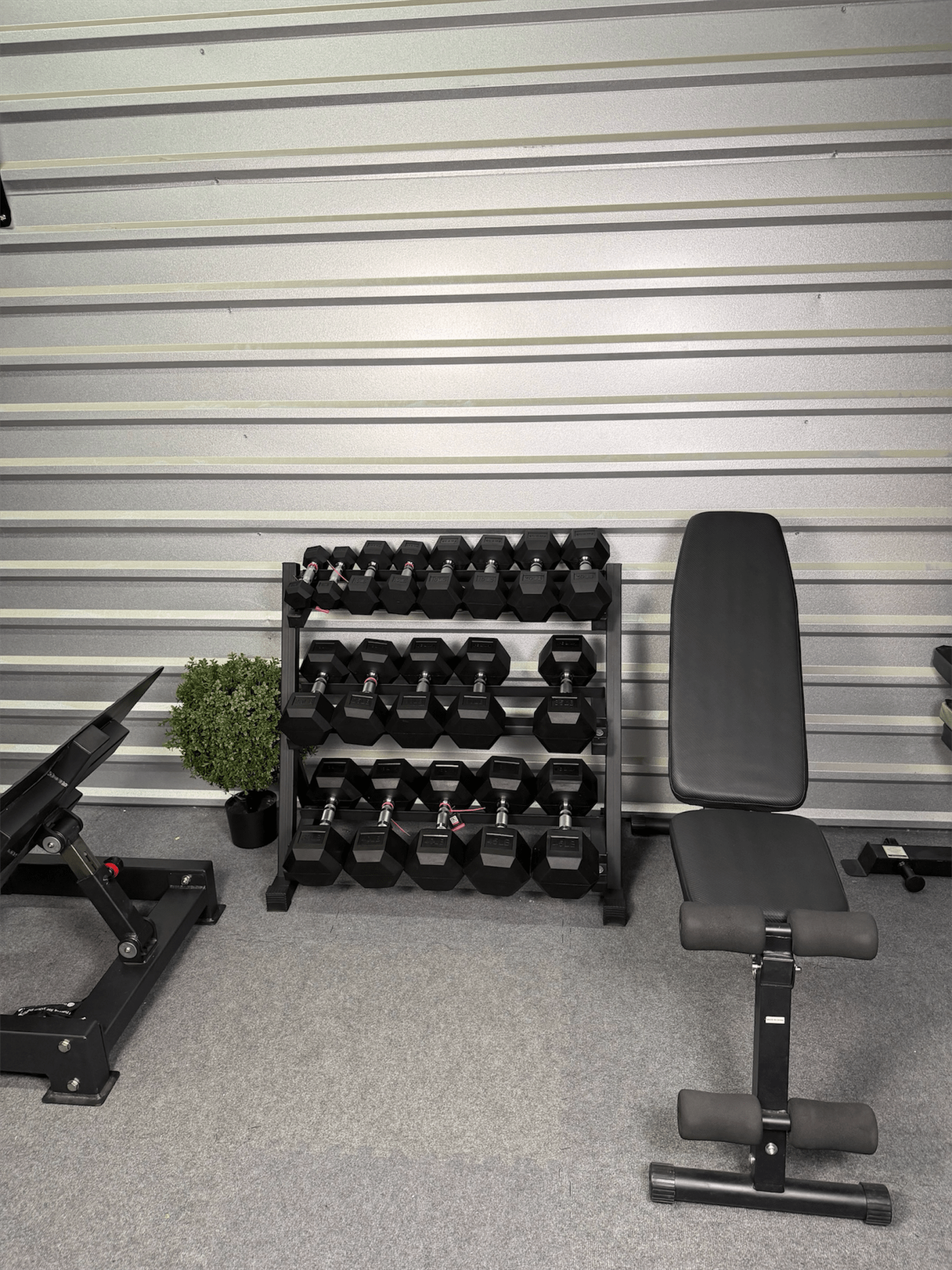 5-45lb rubber dumbbells with rack and adjustable bench Combo